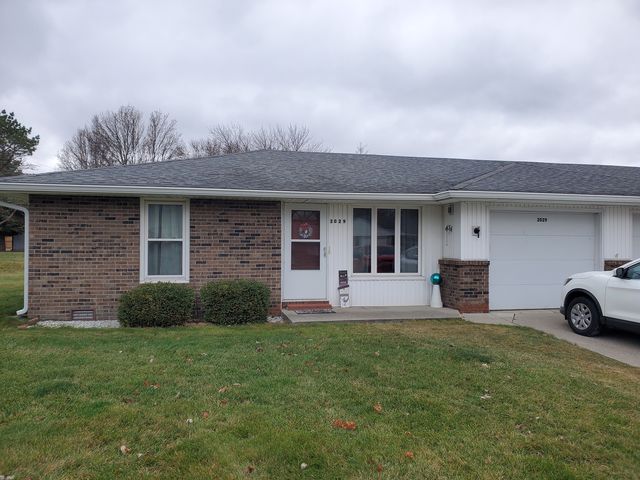 2029 Alhambra Ct, Anderson, IN 46013
