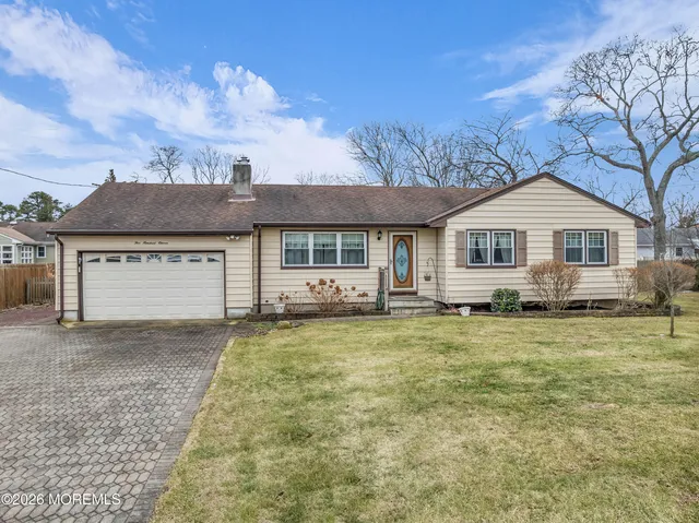 511 Robinhood Road, Brick, NJ 08724