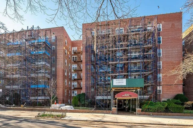820 Ocean Pkwy, Brooklyn, NY 11230