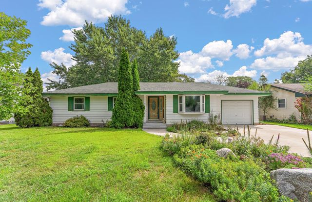 7030 Girard Ave N, Brooklyn Center, MN 55430