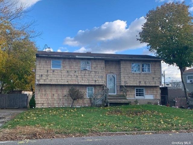 339 Brentwood Parkway, Brentwood, NY 11717