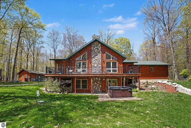 3628 W  Millbrook Rd, Mount Pleasant, MI 48858