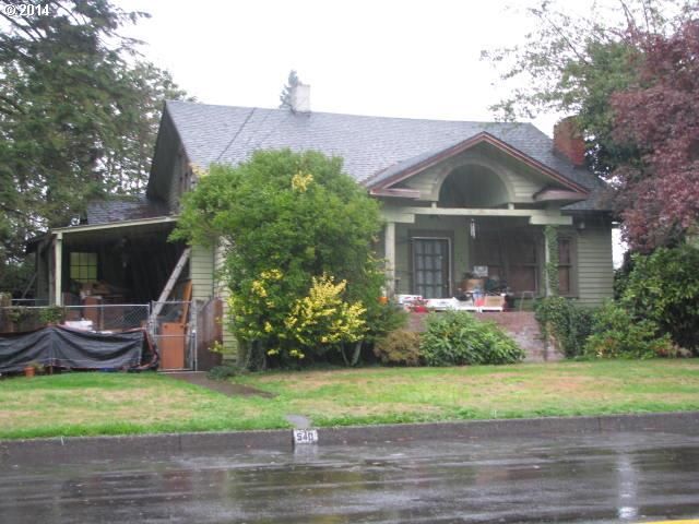 540 1st St, Gladstone, OR 97027