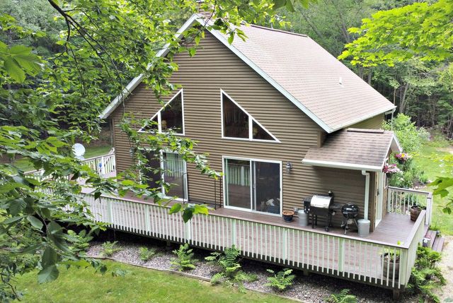 W15468 Old J Rd, Silver Cliff, WI 54104