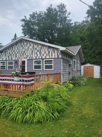 N4521 W  Shore Place Rd, Cambridge, WI 53523