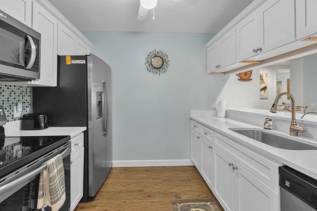 47 Plantation Dr #204, Vero Beach, FL 32966