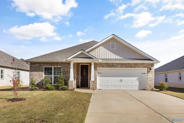 9135 Monteagle Blvd, Owens X Rds, AL 35763