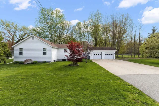 4765 N  Raymond Rd, Midland, MI 48642
