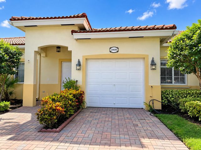 2405 Windjammer Way, West Palm Beach, FL 33411