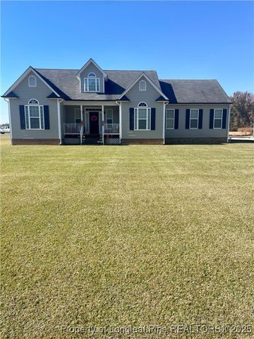 2784 Sivertsen Rd, Autryville, NC 28318