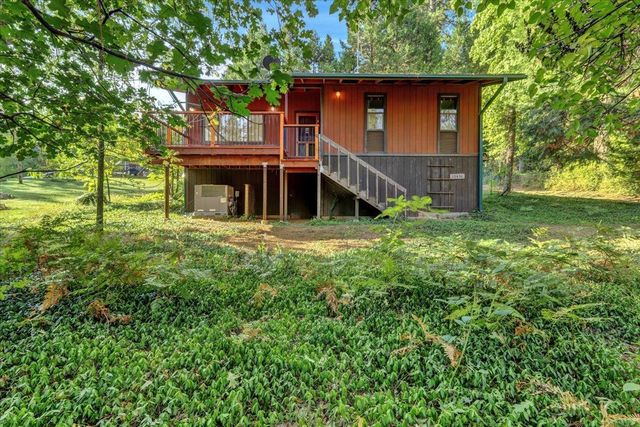 13451 Peardale Rd, Grass Valley, CA 95945