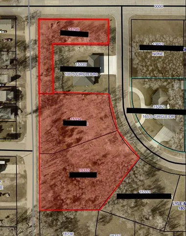 S  Circle Dr, Huron, SD 57350