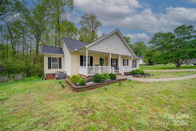 406 Chinaberry Dr, China Grove, NC 28023