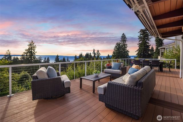 19520 94th Place W, Edmonds, WA 98020