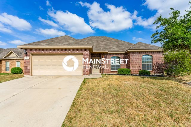 204 Kennedy Ct, Crowley, TX 76036