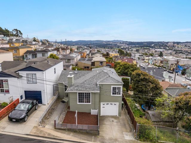 18 Garwood Dr, Daly City, CA 94014