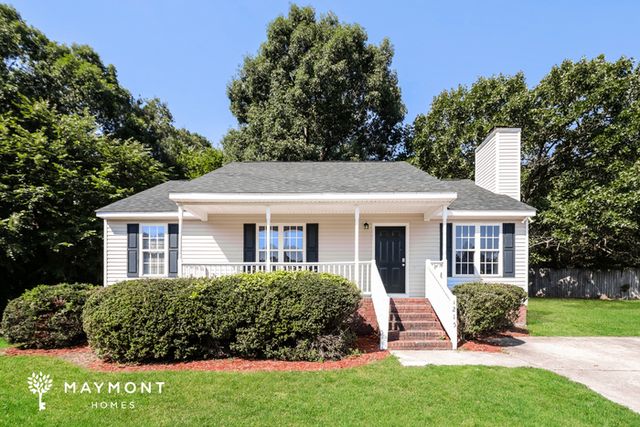 1215 Liriope Ln, Zebulon, NC 27597