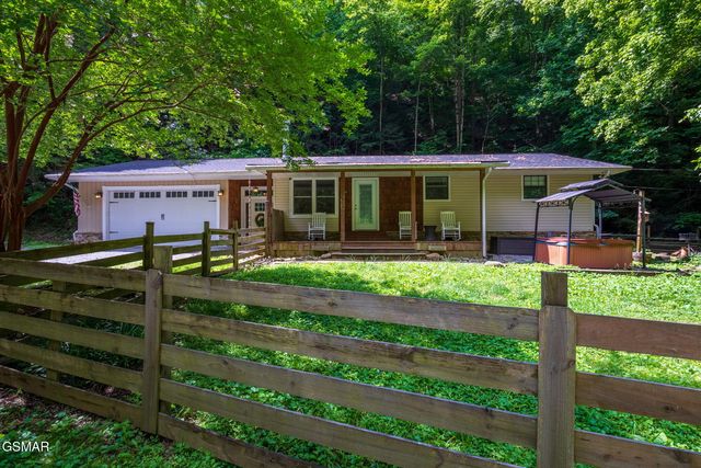 3528 Lost Branch Rd, Sevierville, TN 37862