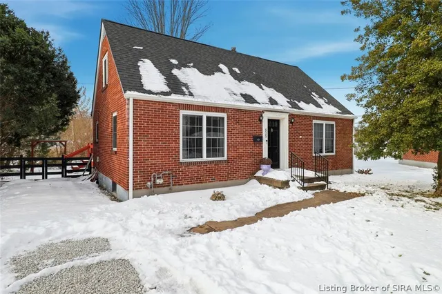 525 Fenwick Drive, New Albany, IN 47150
