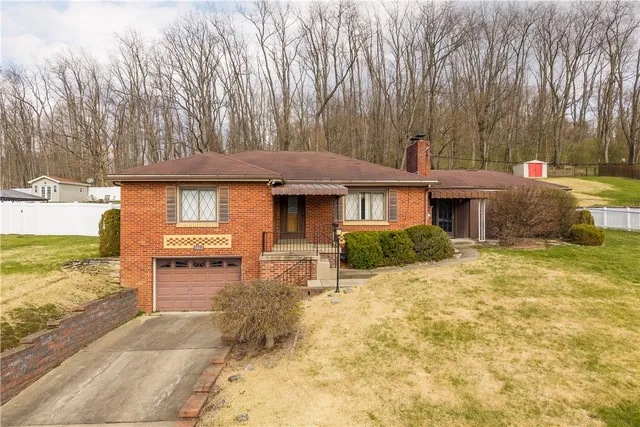 5062 Don St, Finleyville, PA 15332