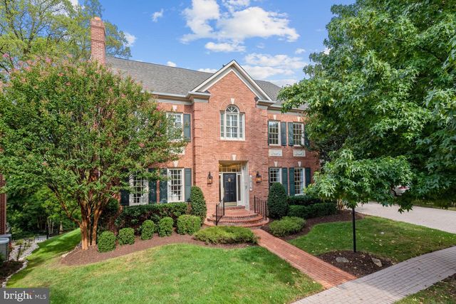 3816 Village Park Dr, Chevy Chase, MD 20815