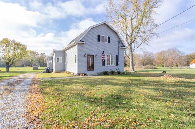 1613 W  Country Club Dr, New Castle, IN 47362