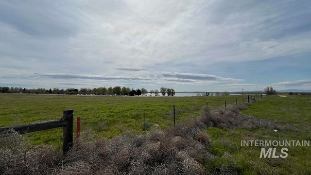 15188 Migration Dr, Caldwell, ID 83607