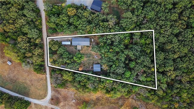 649 Madison St #7617, Huntsville, AR 72740