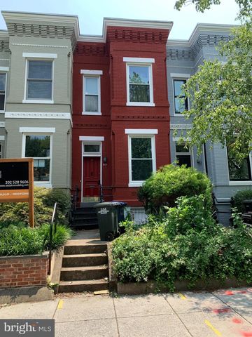 607 G St SE, Washington, DC 20003