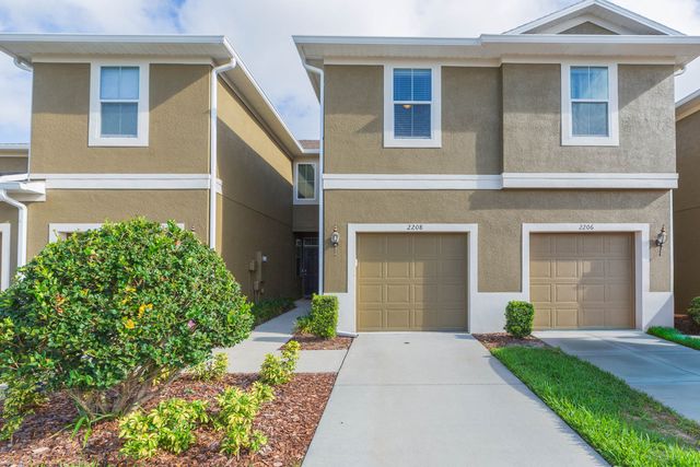 2208 Lennox Dale Ln, Brandon, FL 33510