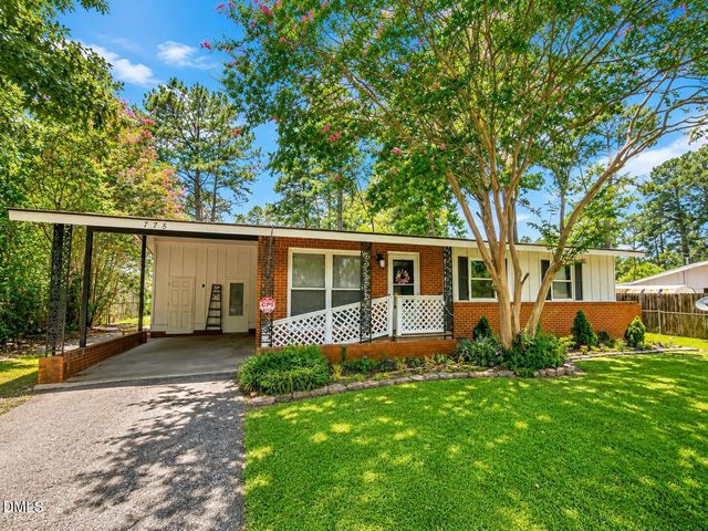 778 Yorkshire Dr, Fayetteville, NC 28314