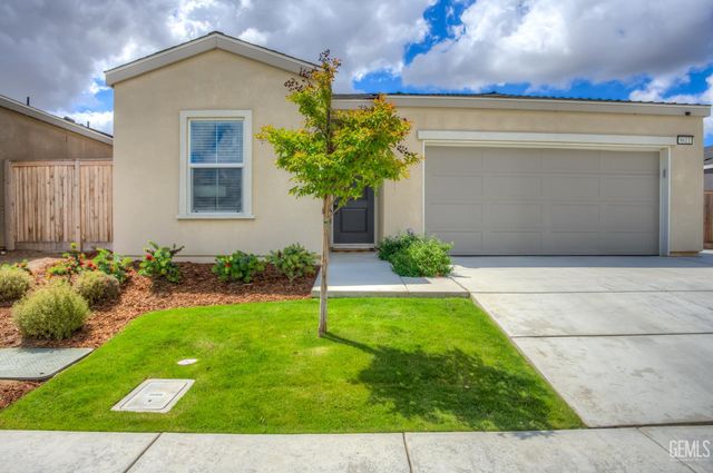9611 Clear Ridge Way, Shafter, CA 93263