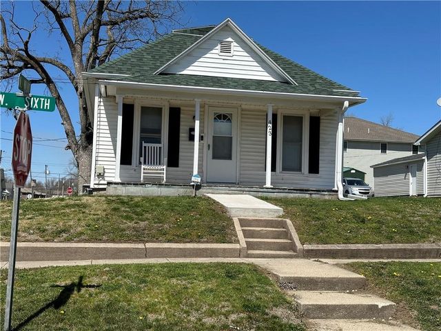 423 W  6th St, Maryville, MO 64468