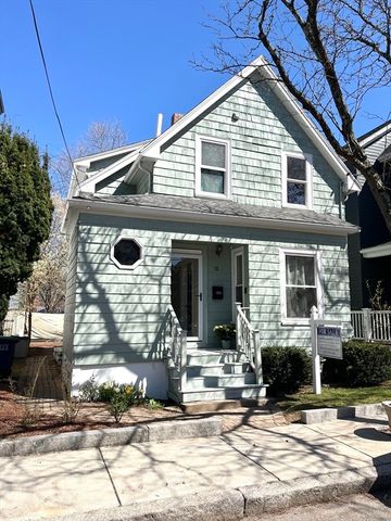 12 Parker St, Somerville, MA 02143