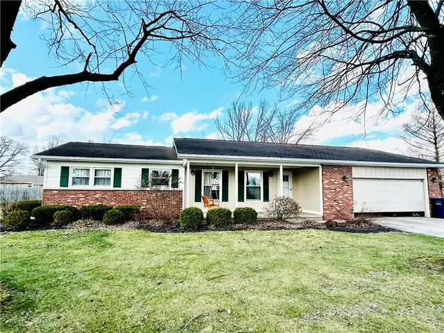110 Linden St, Marshall, IL 62441