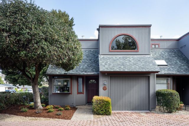 120 Amherst Ave, Menlo Park, CA 94025