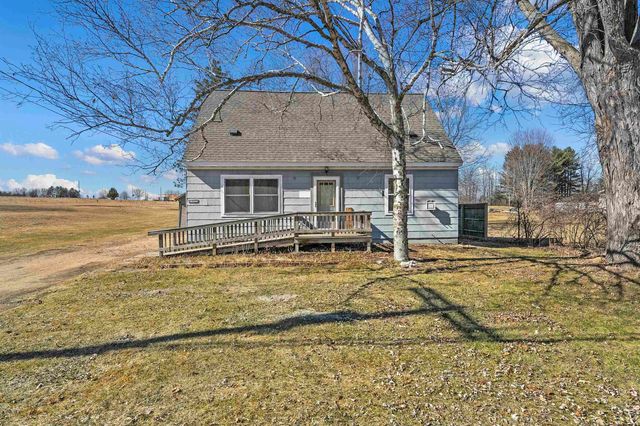 N10933 State Road 22, Clintonville, WI 54929