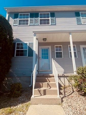 55 Waters Edge Dr   #55, Ludlow, MA 01056