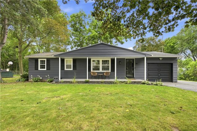 89 Underwood Ave, Hilton, NY 14468