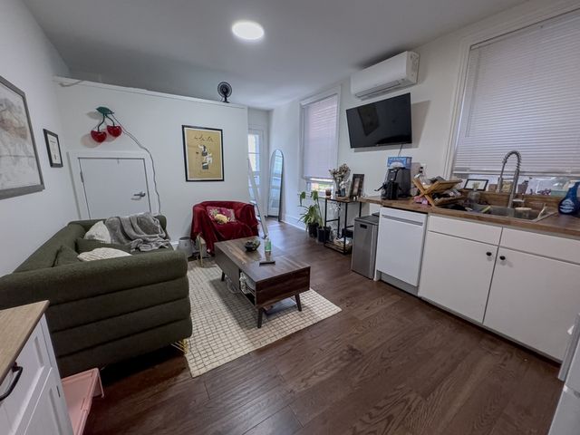 1832-34 Callowhill St #B, Philadelphia, PA 19130