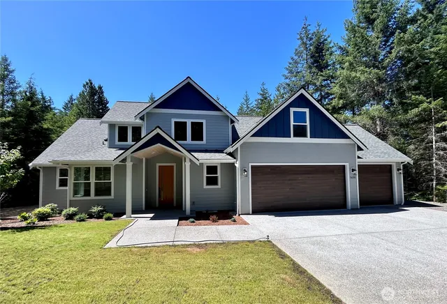 1620 E Mason Lake Road, Grapeview, WA 98546