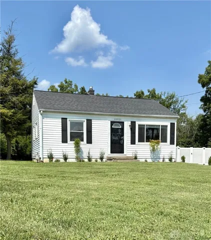 10921 Chester Rd, Cincinnati, OH 45246