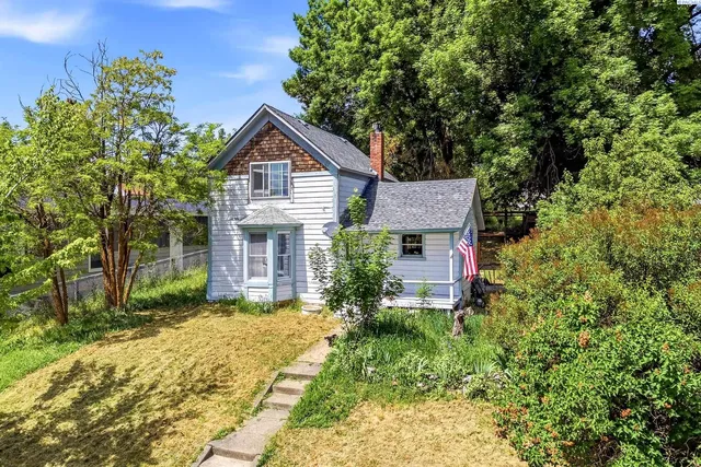 120 E  Mohr St, Palouse, WA 99161