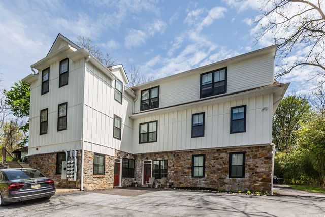 225 N  Whitford Rd #22, Exton, PA 19341