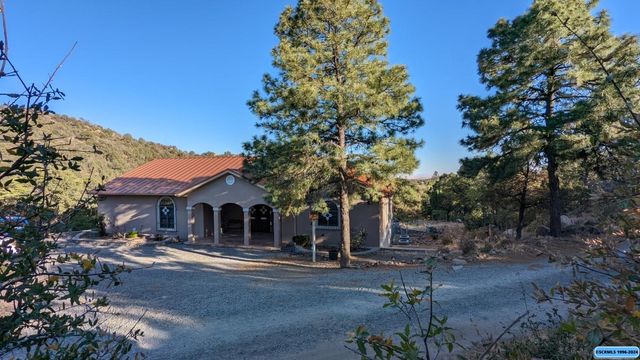 10 Silver Bell Rd, Silver City, NM 88061