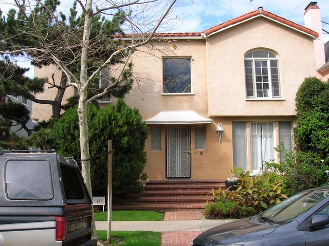 445 1/2 S  Maple Dr, Beverly Hills, CA 90212