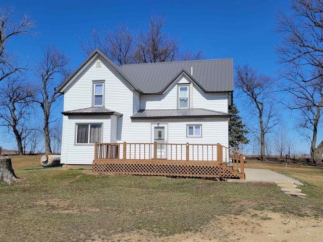12027 March Ave, Lime Springs, IA 52155