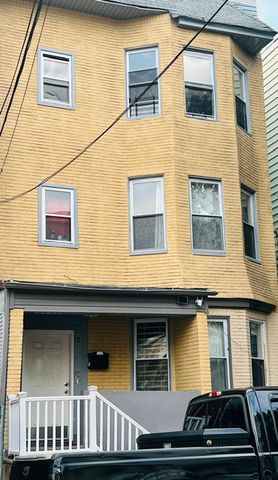 52 3rd St #3, Newark, NJ 07107