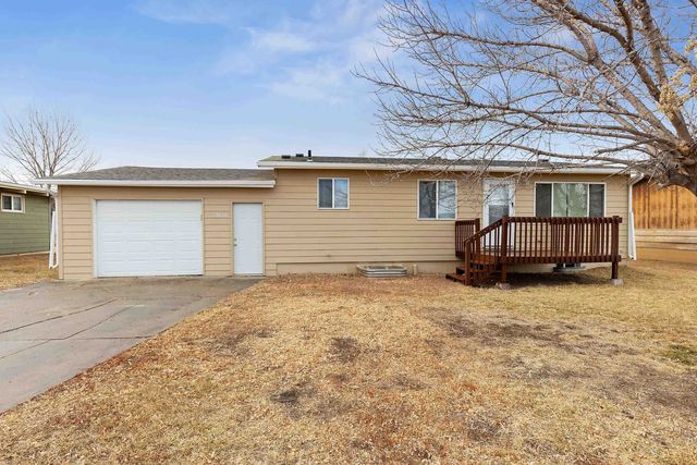 3611 Lawrence Dr, Rapid City, SD 57701