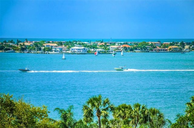 139 BLUFF VIEW DRIVE #407, Belleair Bluffs, FL 33770